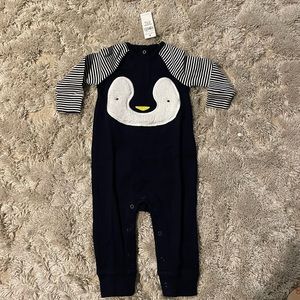 NEW! BabyGAP 3-6mo 🐧 Penguin Outfit